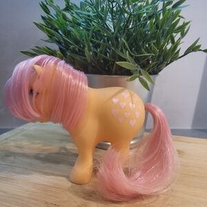 My little pony Peachy G1